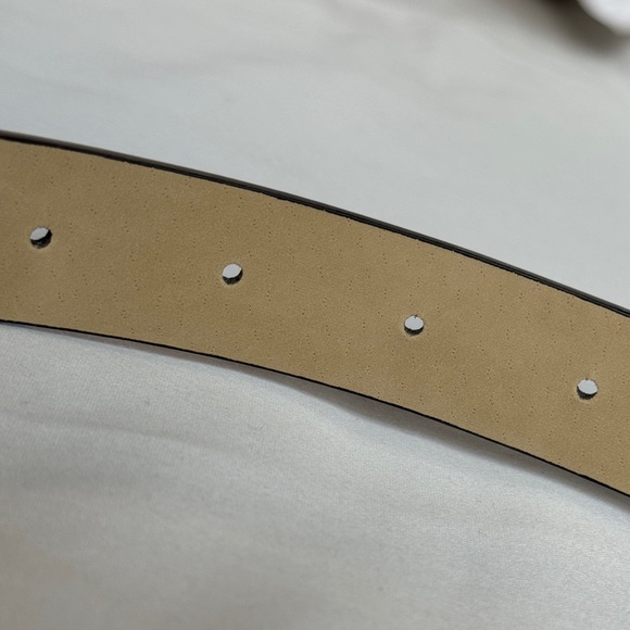 Women’s Black Pyramid Studded Belt - Picture 5 of 9